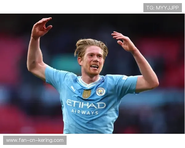 德布劳内连续横传调动整侧，让曼城进入掌控区